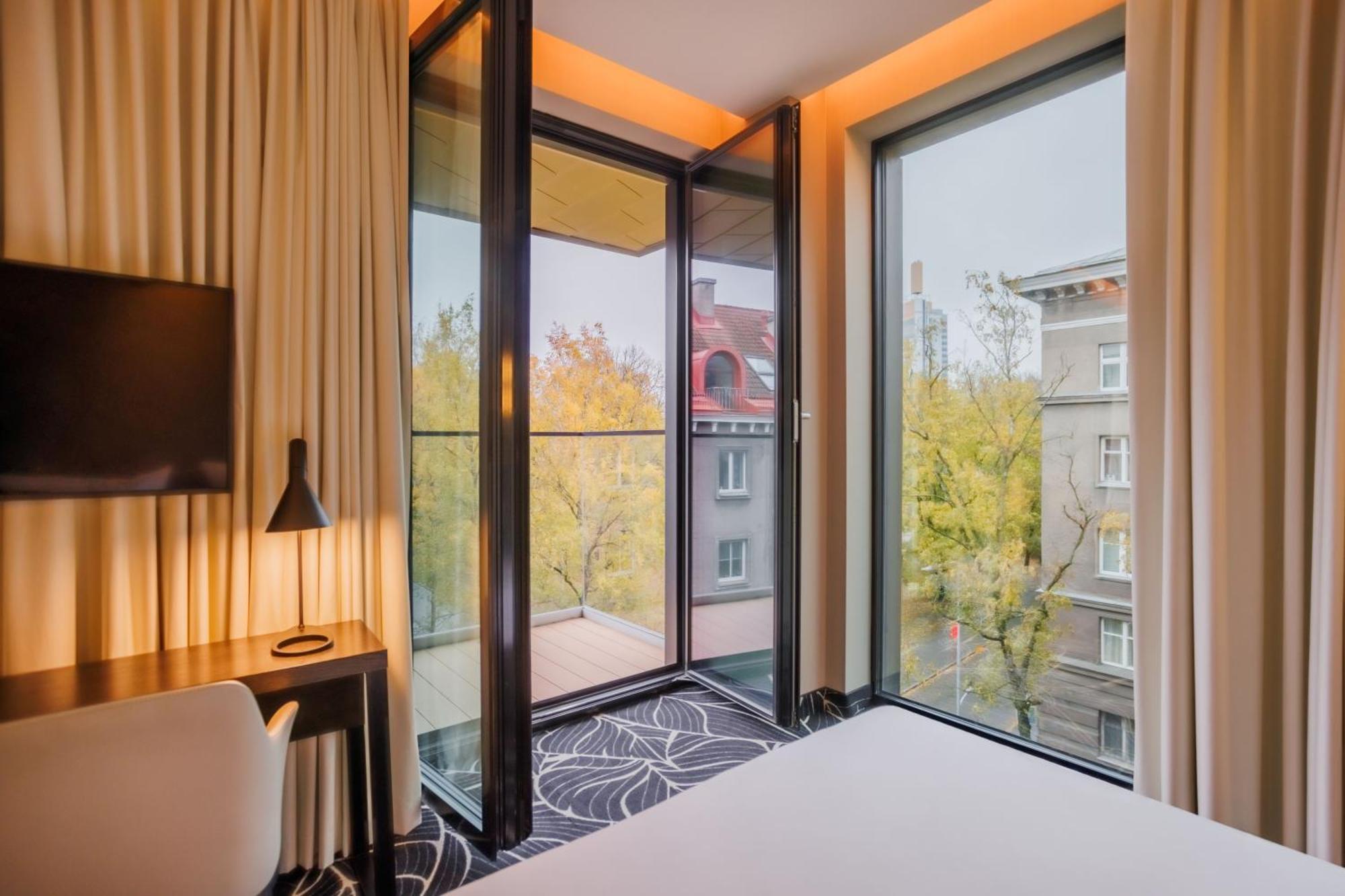 Movenpick Hotel Талин Екстериор снимка